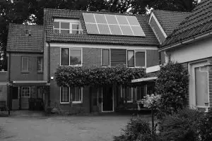 maison panneaux solaires